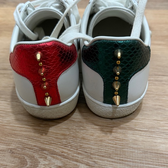 Gucci White Sneakers with Pearl and Stud Details - Picture 2 of 6
